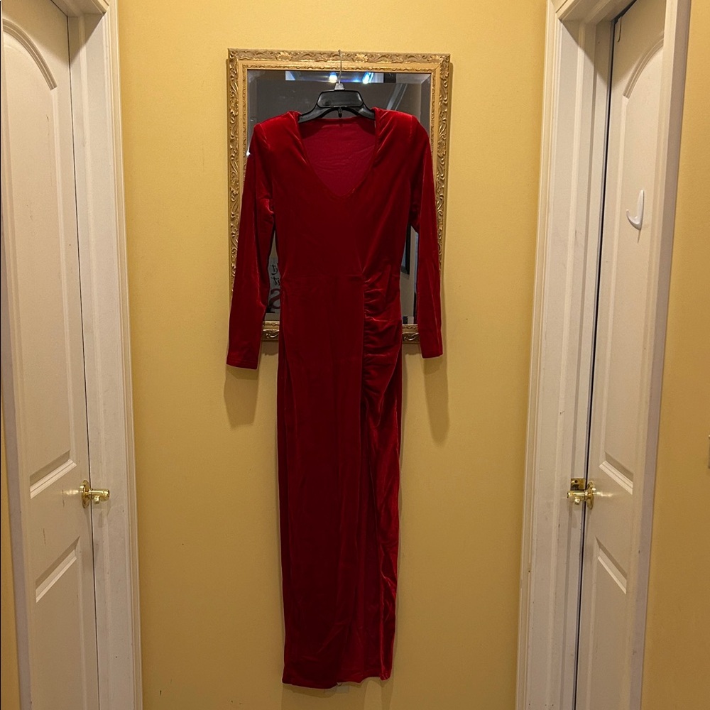 Chic Long Sleeve Red Dress